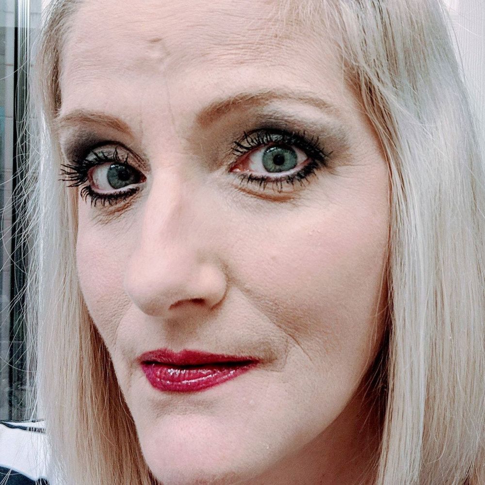 Meet your Posher, Becky